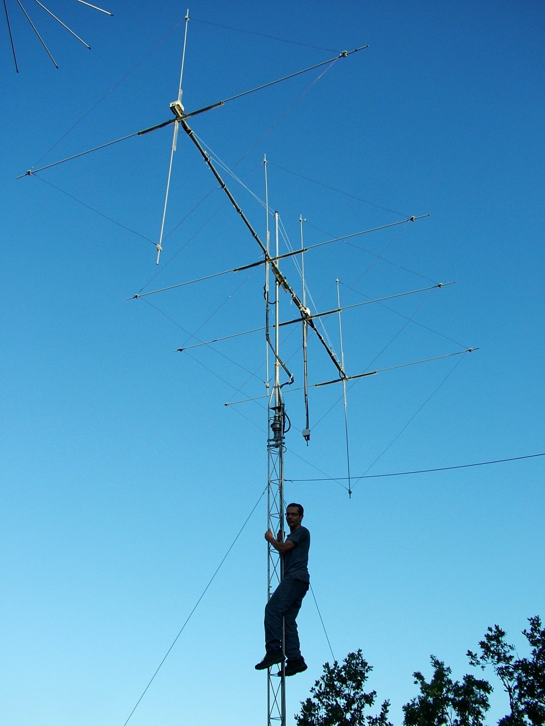 EA3FRI (Antena cúbica)